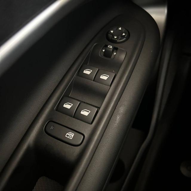 JEEP Avenger usata, con Bracciolo