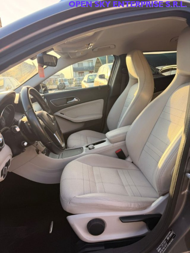 MERCEDES-BENZ GLA 200 usata, con Climatizzatore