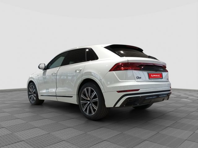 AUDI Q8 usata 2