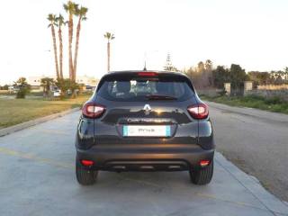 RENAULT Captur usata, con Autoradio