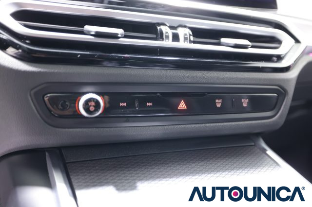 BMW 320 usata, con Autoradio digitale