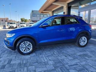 VOLKSWAGEN T-Roc usata, con Isofix
