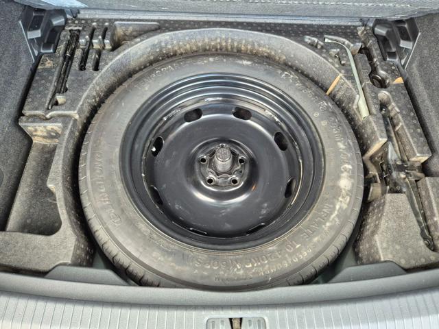 VOLKSWAGEN Tiguan usata, con Park Distance Control