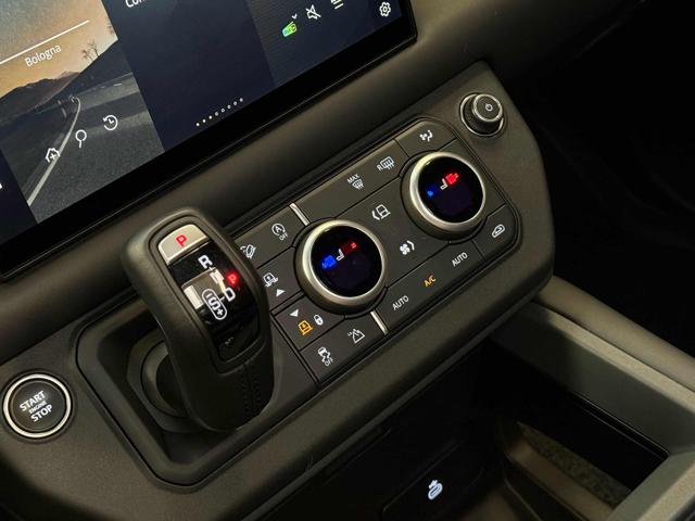 LAND ROVER Defender usata, con Servosterzo