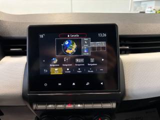 RENAULT Clio usata, con Touch screen