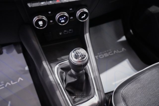 RENAULT Captur usata, con USB