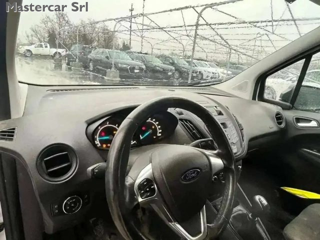 FORD Transit Courier usata, con USB