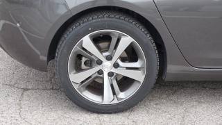 PEUGEOT 308 usata, con Volante in pelle