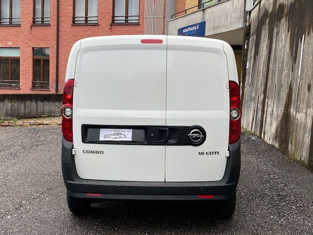 OPEL Combo usata, con Boardcomputer
