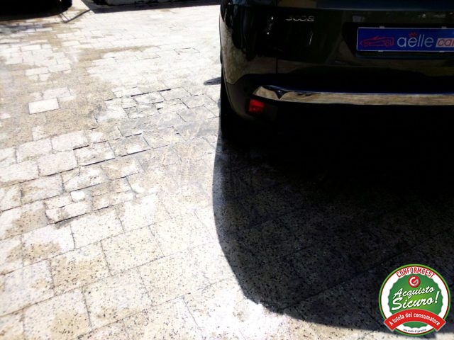 PEUGEOT 3008 usata, con Luci diurne