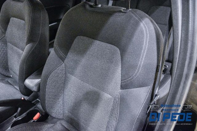 RENAULT Clio usata, con Specchietti laterali elettrici