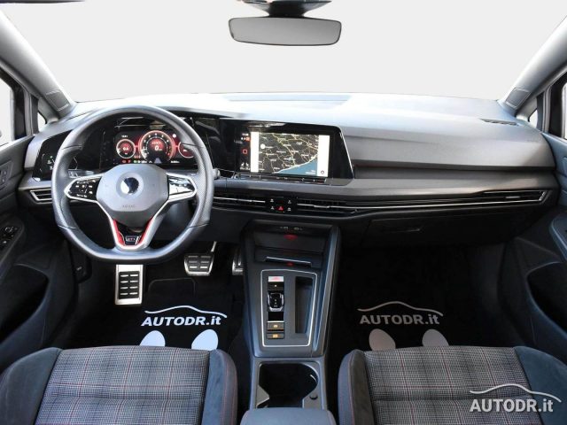 VOLKSWAGEN Golf usata, con Leve al volante