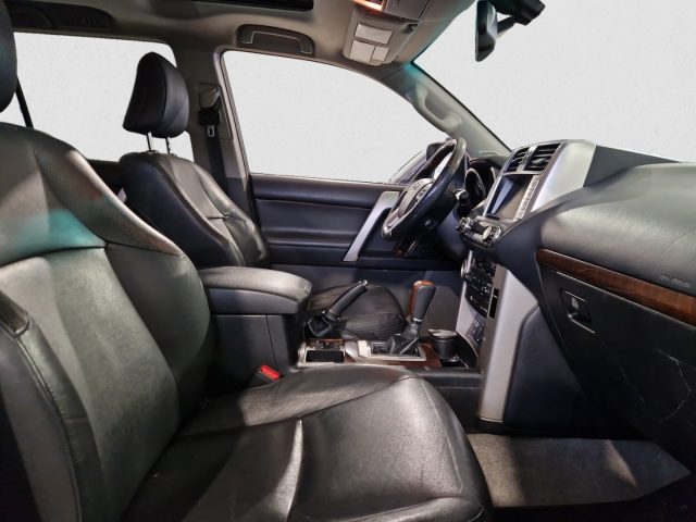 TOYOTA Land Cruiser usata, con Controllo automatico clima