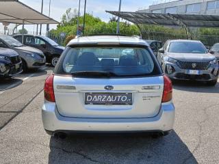SUBARU Legacy usata, con USB