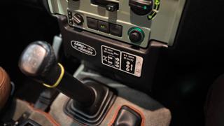 LAND ROVER Defender usata, con Trazione integrale