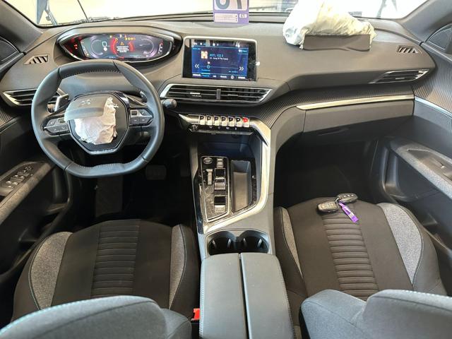 PEUGEOT 3008 usata, con Sedile posteriore sdoppiato