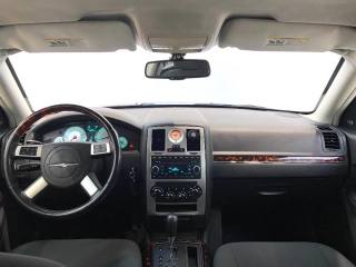 CHRYSLER 300C usata, con Autoradio