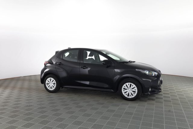 TOYOTA Yaris usata 1