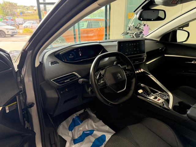 PEUGEOT 3008 usata, con Sedile posteriore sdoppiato