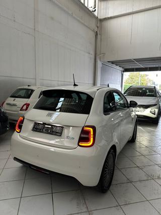 FIAT 500e usata, con Touch screen