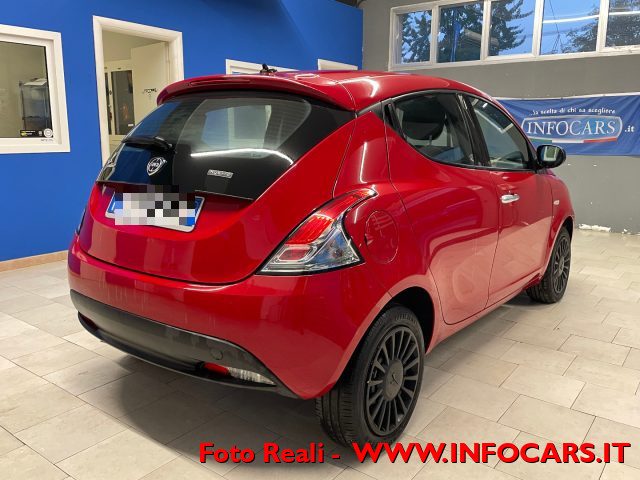 LANCIA Ypsilon usata, con Airbag