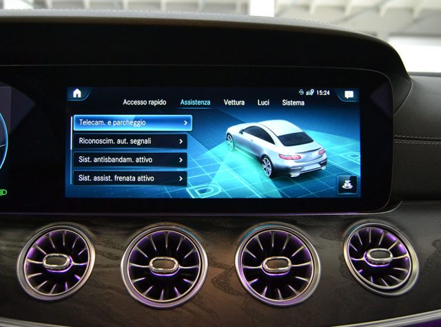 MERCEDES-BENZ E 200 usata, con Controllo automatico clima