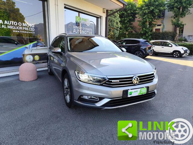 VOLKSWAGEN Passat usata, con Airbag laterali