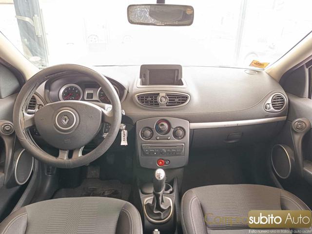 RENAULT Clio usata 23