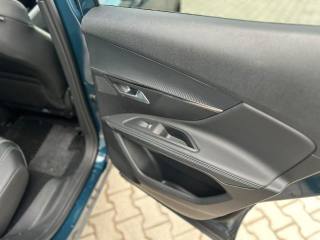 PEUGEOT 3008 usata, con Fari LED