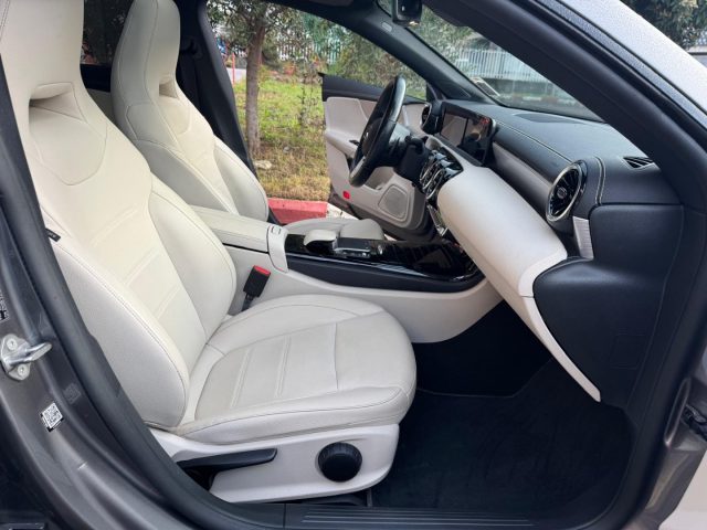 MERCEDES-BENZ CLA 200 usata, con Servosterzo
