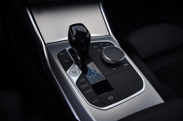 BMW 320 usata, con Sensori di parcheggio posteriori