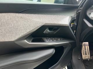 PEUGEOT 3008 usata, con Sistema di navigazione