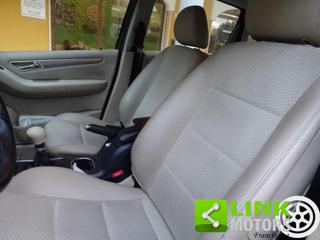 MERCEDES-BENZ B 200 usata, con Chiusura centralizzata