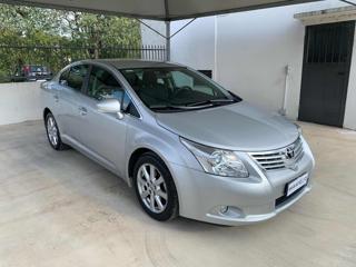 TOYOTA Avensis usata, con Airbag laterali