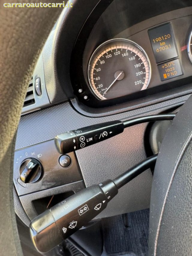 MERCEDES-BENZ Vito usata, con Specchietti laterali elettrici