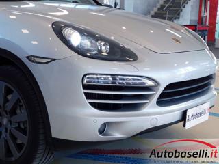 PORSCHE Cayenne usata, con Leve al volante