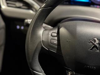 PEUGEOT 208 usata, con Touch screen