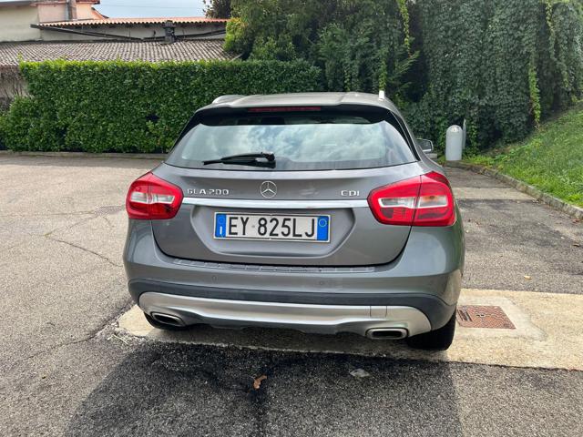 MERCEDES-BENZ GLA 200 usata, con Alzacristalli elettrici