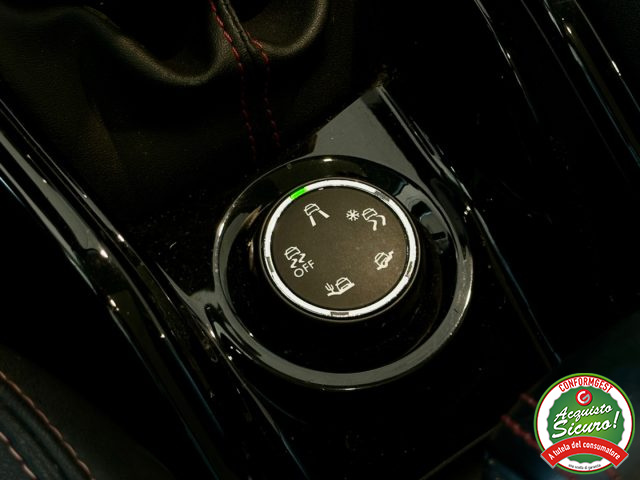 PEUGEOT 2008 usata, con Cruise Control