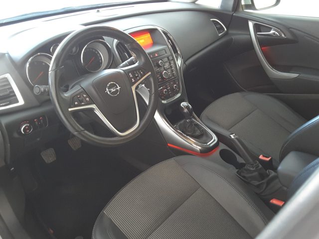 OPEL Astra usata, con Autoradio