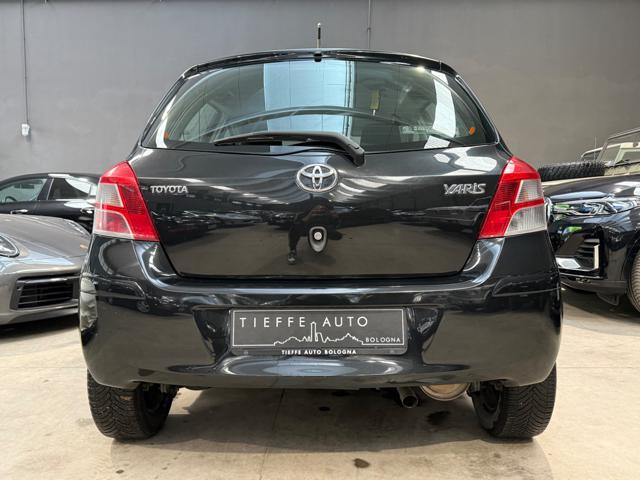 TOYOTA Yaris usata, con Alzacristalli elettrici