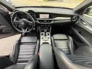 ALFA ROMEO Stelvio usata, con Sensori di parcheggio posteriori