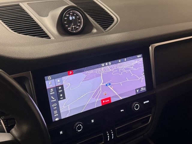 PORSCHE Macan usata, con Bracciolo