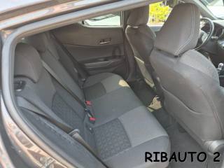 TOYOTA C-HR usata, con Bracciolo