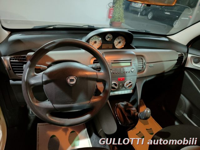 LANCIA Ypsilon usata 8