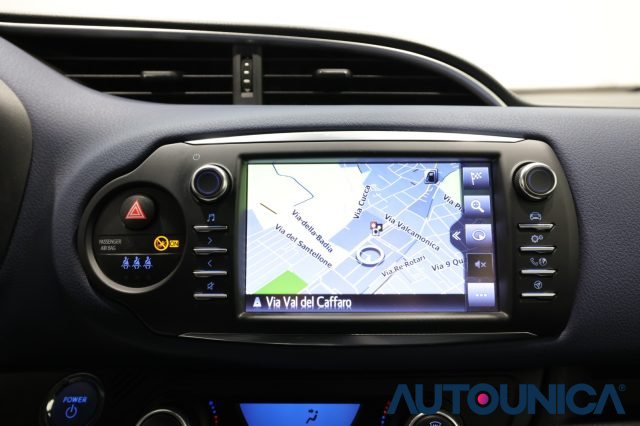 TOYOTA Yaris usata, con Telecamera per parcheggio assistito