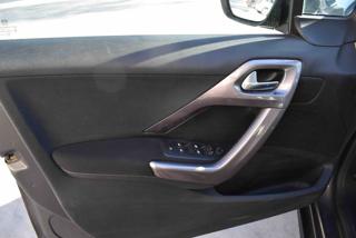 PEUGEOT 2008 usata, con Autoradio