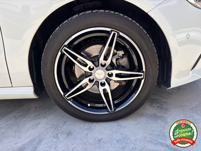 MERCEDES-BENZ A 200 usata, con Leve al volante