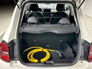 FIAT 500e usata, con Autoradio digitale