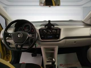 VOLKSWAGEN up! usata 15